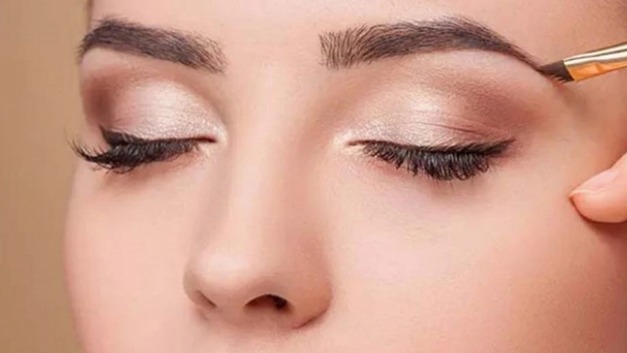 Introducing a variety of makeup styles