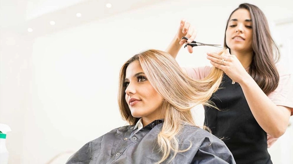 Beauty salon features