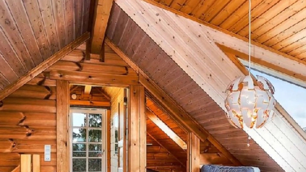 How to increase the lifespan of wooden roofs?