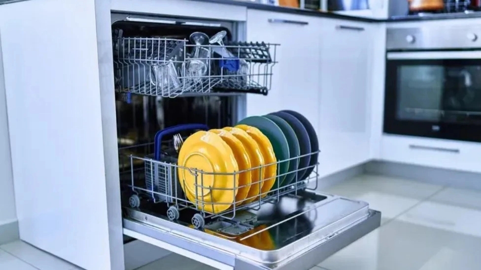Tips for maintaining a dishwasher