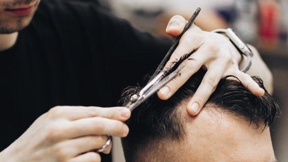 خدمات آرایشگاه مردانه