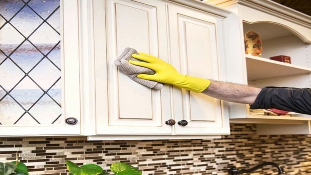Tips for maintaining kitchen cabinets
