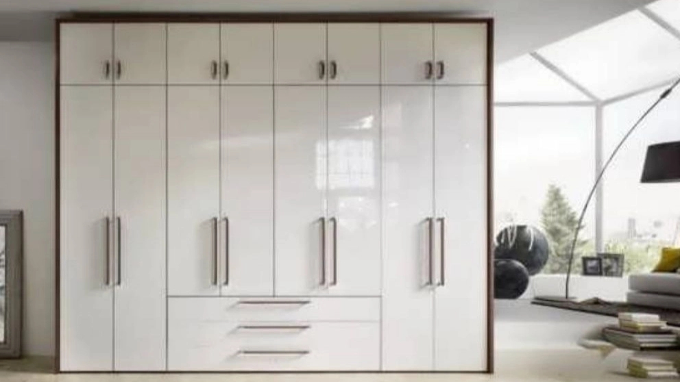 The difference between modern and classic wardrobes