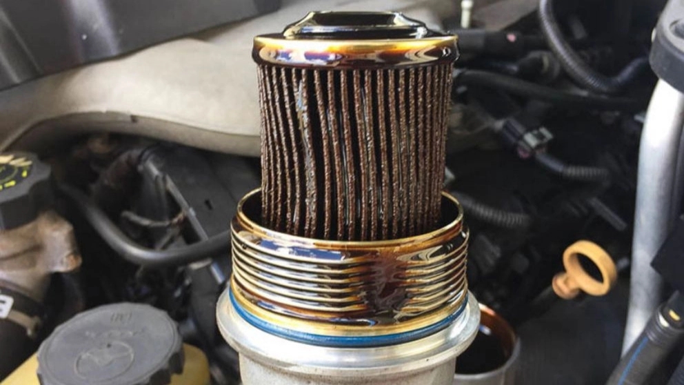 The structure and construction of the oil filter