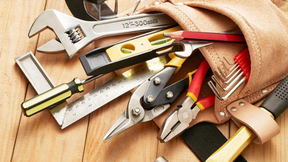 Distribution and sale of all kinds of industrial and construction tools, Saadat Central Hardware in Karaj