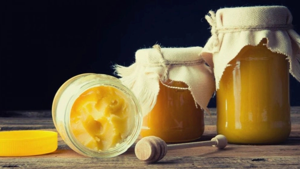 What is raw honey?