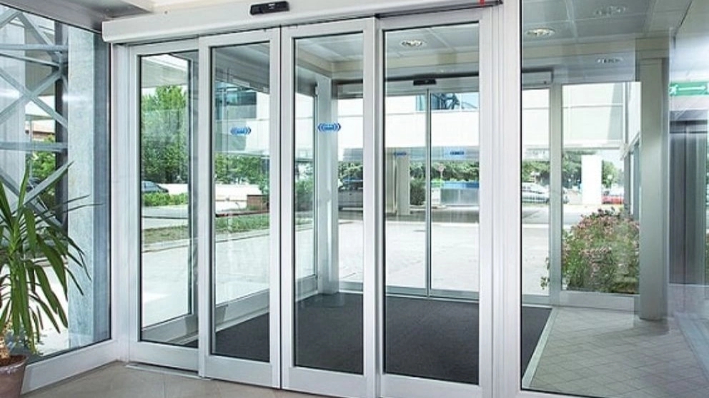 Construction of Vision Door automatic door in Langrod, Gilan