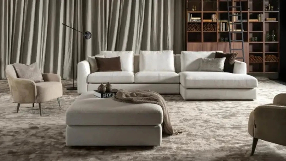 What are the characteristics of a good furniture?