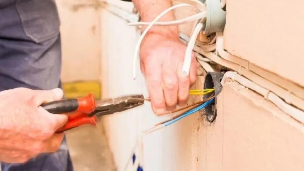 Review and necessary points in the field of electrical work of the building