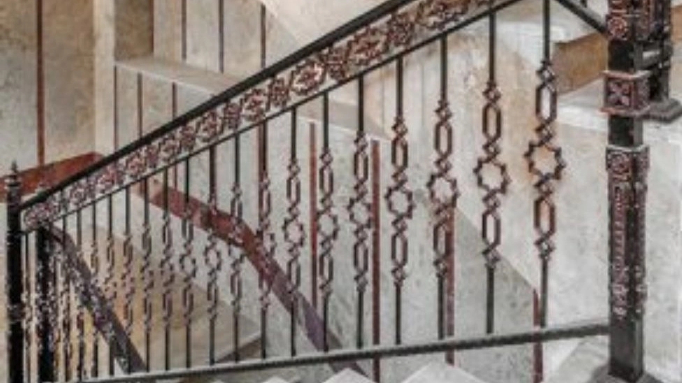 Advantages of wrought iron fences