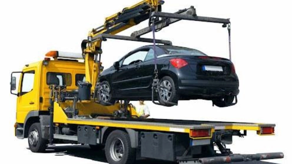 Irfan's Mobile Mechanic Tow Truck and Towing Crane Rescue Vehicle in Rasht Gilan