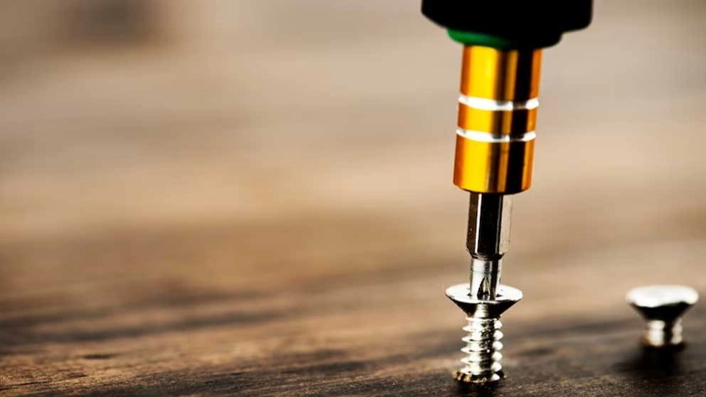 The difference between pneumatic wrench and electric wrench