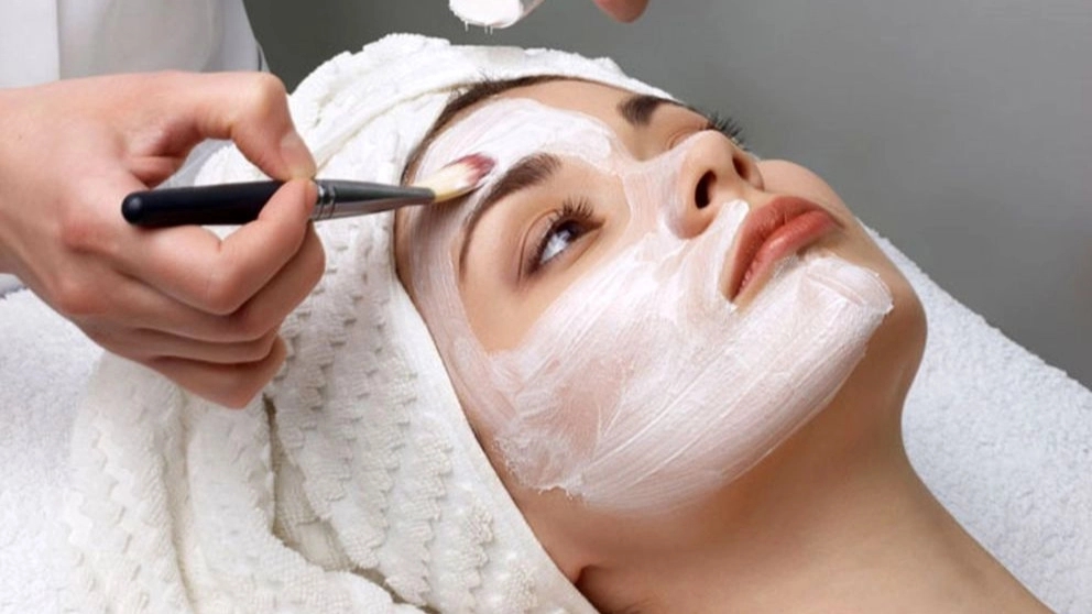 Zari skin cleaning in Zarin Shahr
