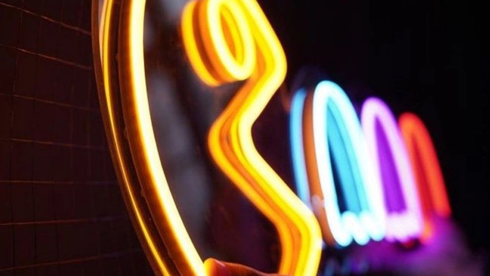 Esnek neon tabelanın avantajları
