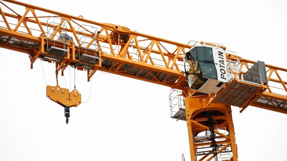 Pars tower crane buying and selling in Mashhad