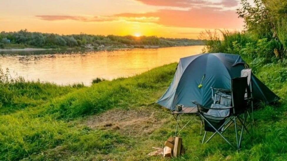 Types of travel tent models