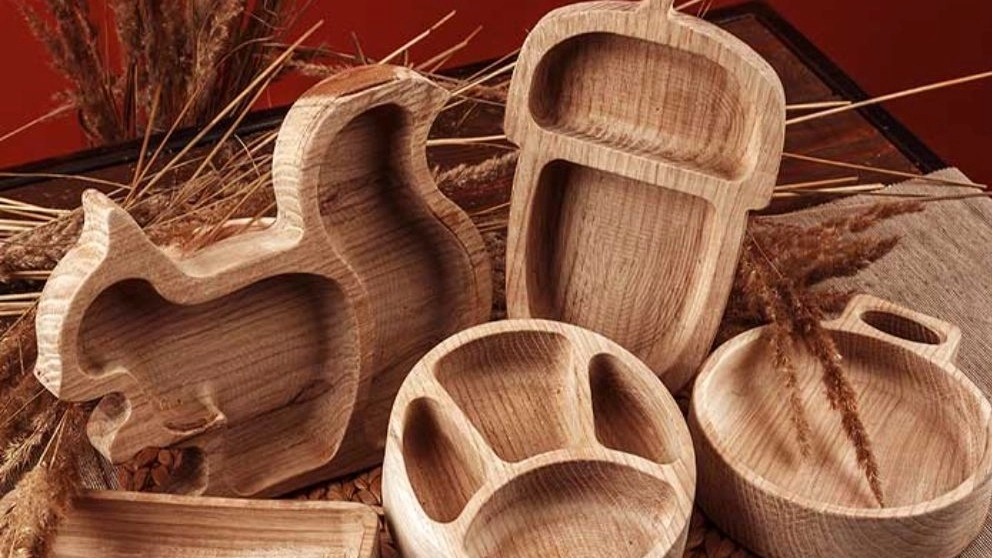 Production and sale of Rahimi wooden stand and containers in Tehran