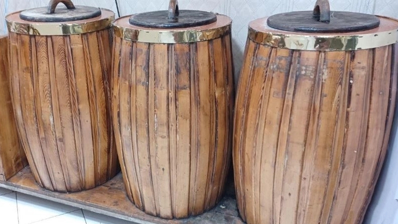 چگونگی استفاده از یخچال بشکه ای چوبی