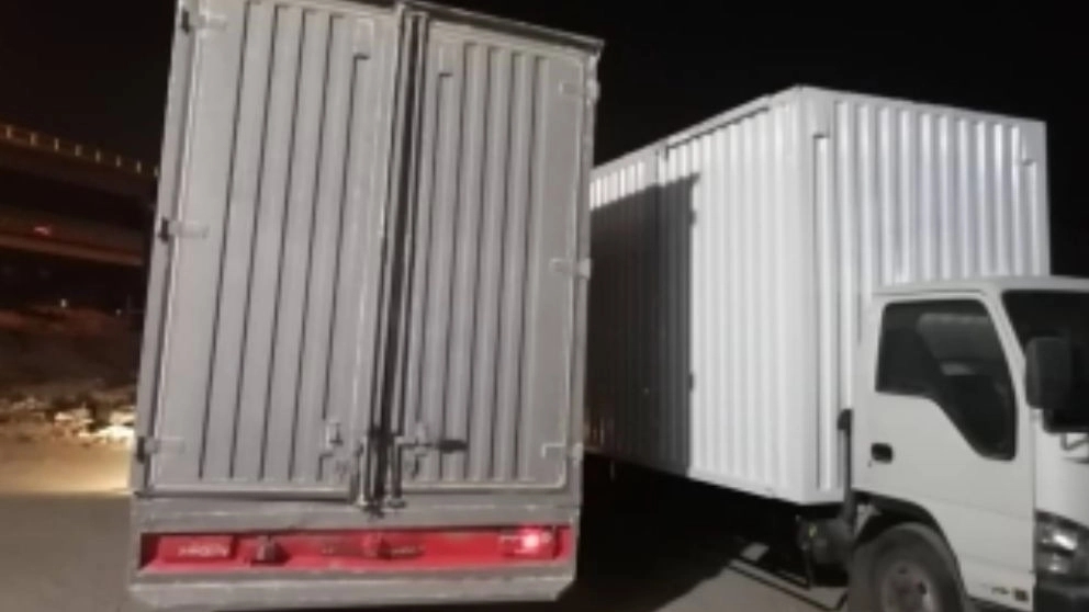 Metal sandblasting