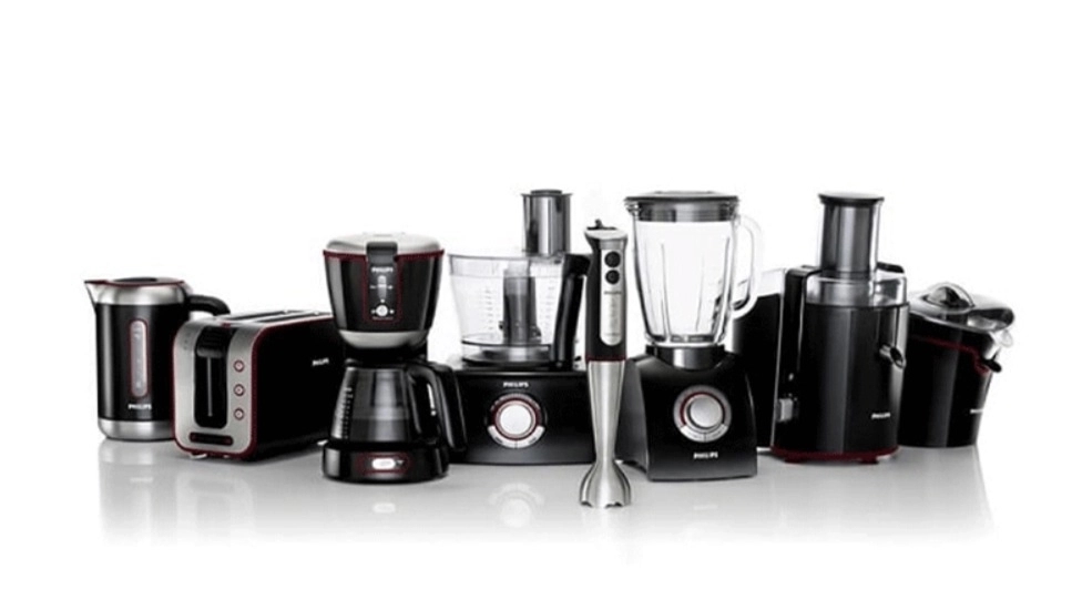 What are the essential items of the bride's kitchen?