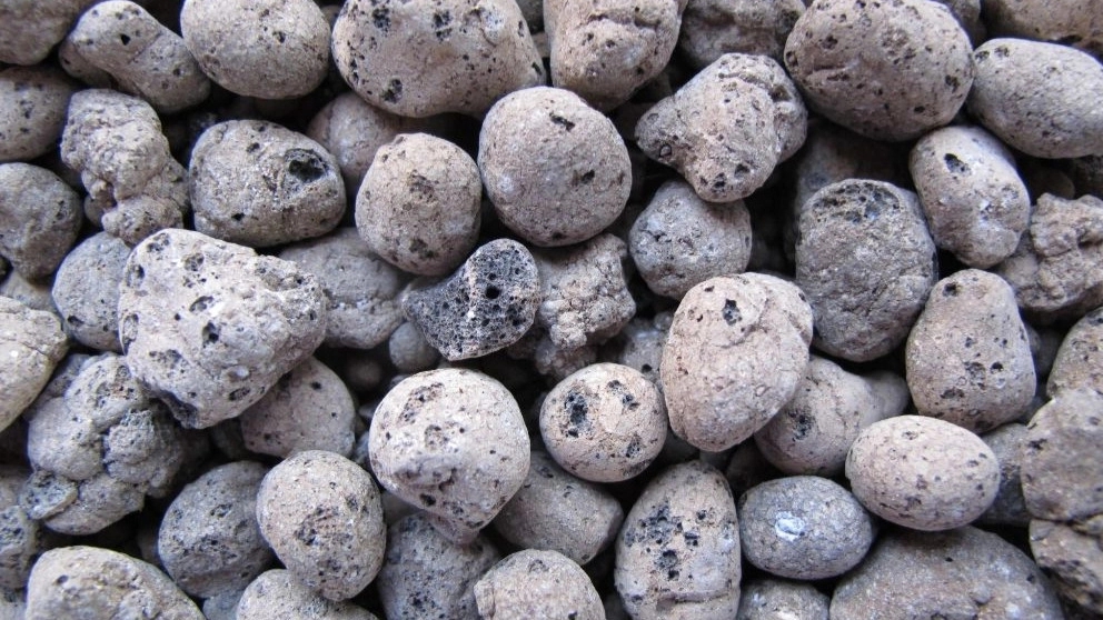 What is the use of mineral pumice?