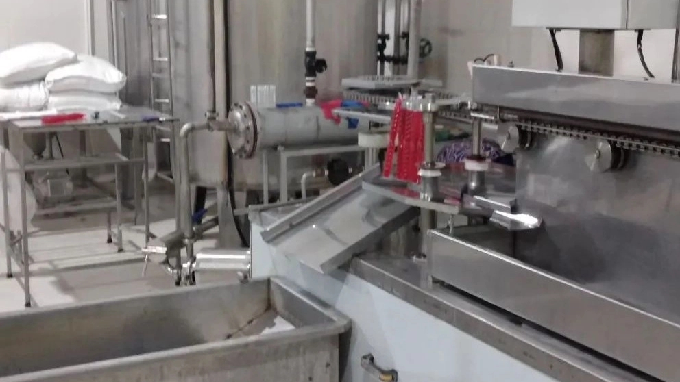 The components of the soft drink packaging machine