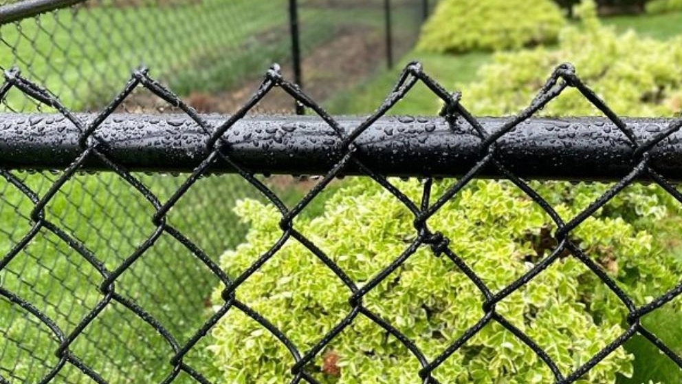Advantages of using fence nets