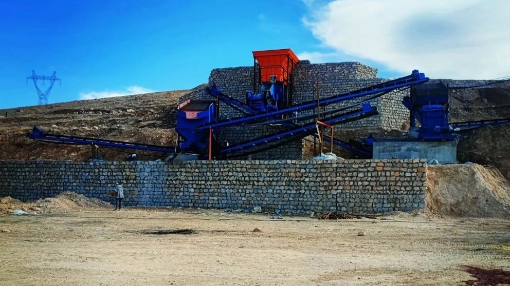 Industrial and mineral stone crusher with Fidar Manaf and Vand industrial town of Tehran