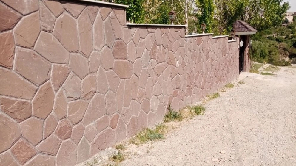 Carcass stone and Qayumi sheet in Damavand