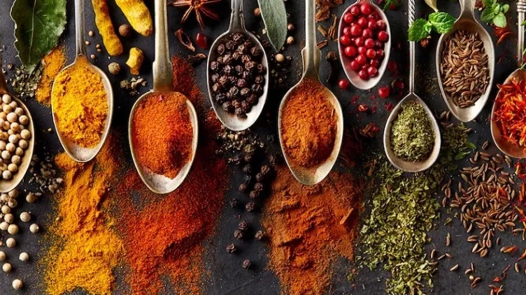 Types of spices and their uses