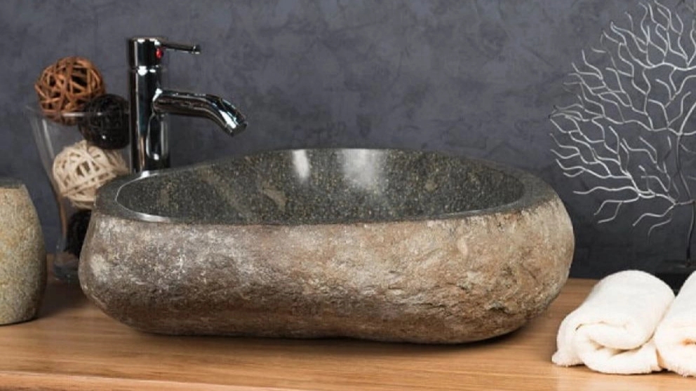 Types of stones used in stone washrooms