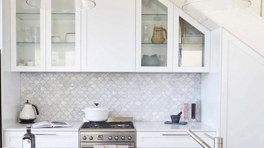 Ideas for decorating a small kitchen