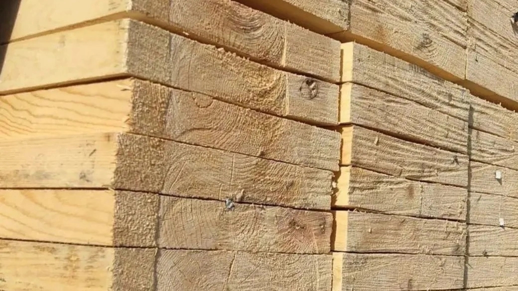 Amiri Russian building board