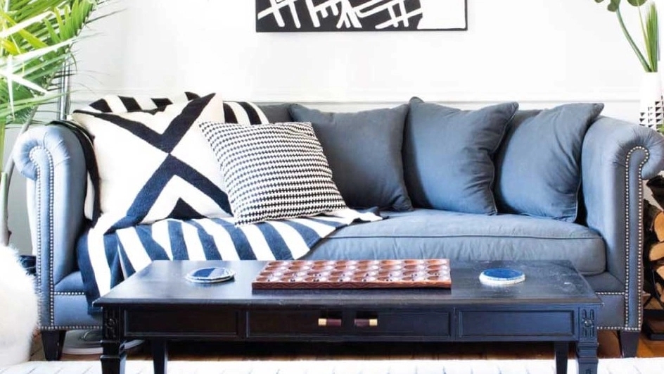 Features of the sofa