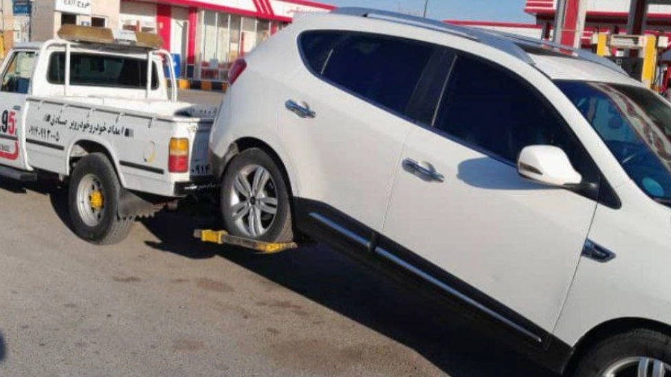Transporting foreign cars, Ghasemi's ambulance specialty