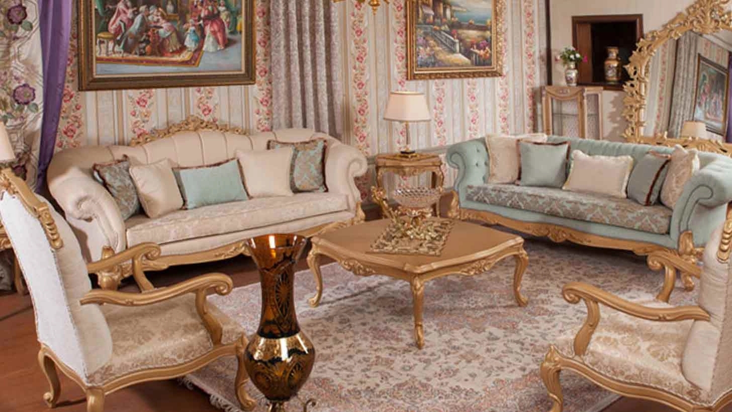 The difference between a steel sofa and a classic sofa