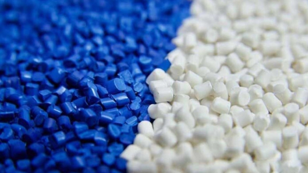 What is the difference between colored and clear granules?