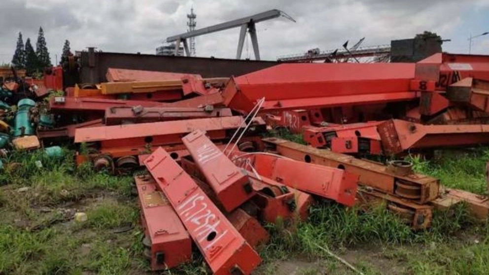 Familiarity with second-hand or scrap iron