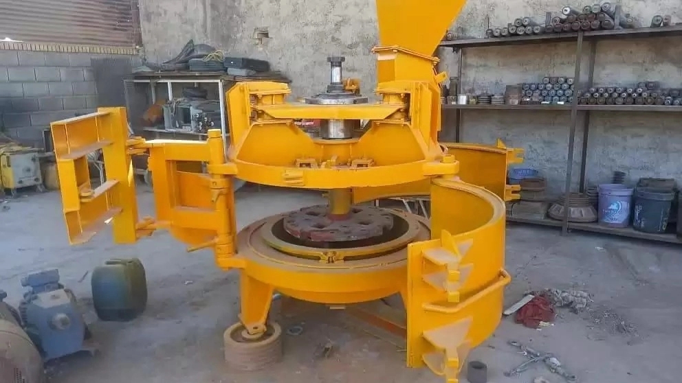 Launching the machinery production line of Isogam Mase Timuri Asphalt Factory in Urmia
