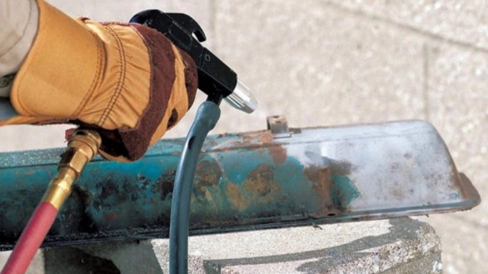Repair and supply of all kinds of industrial tools of Azerbaijan's Tadbir industry in Tabriz
