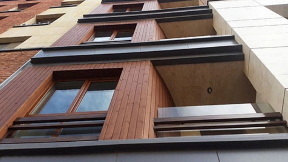 What is building facade flushing?
