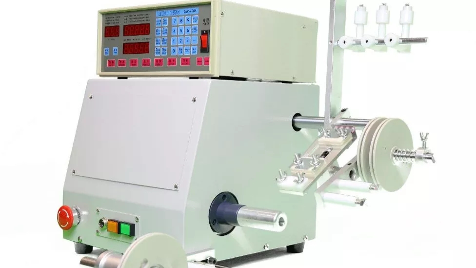 Application of automatic screw bobbin