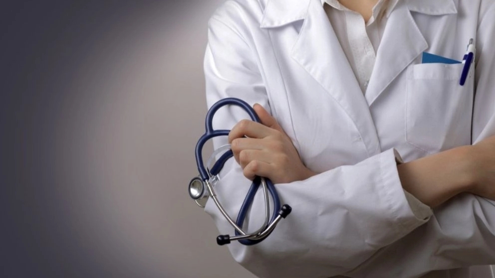 Medical and nursing services and injections at Manzel Hayat in Kermanshah