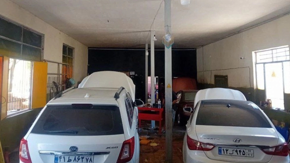Soltani Black Benz repair shop
