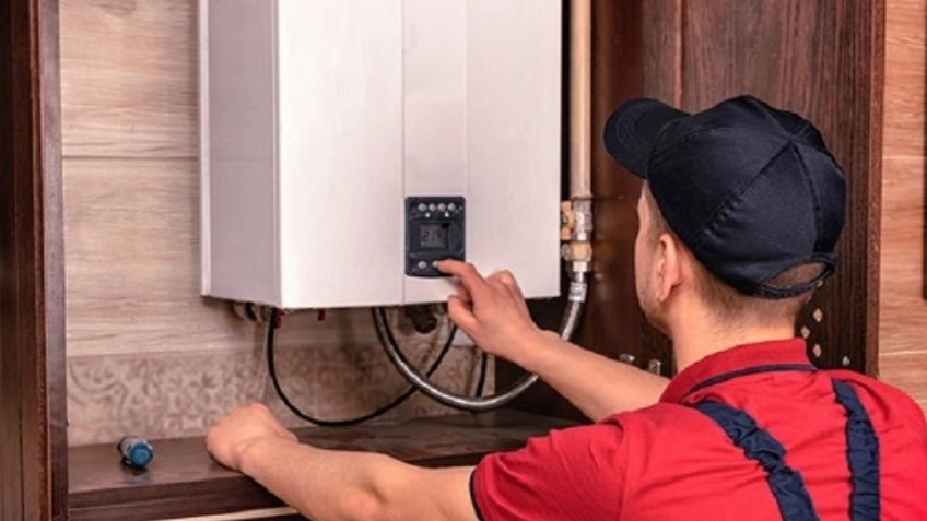 How to repair the wall package