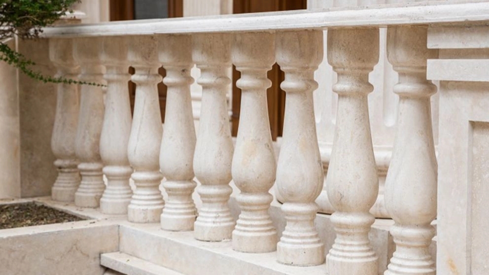 Types of stone or open fences