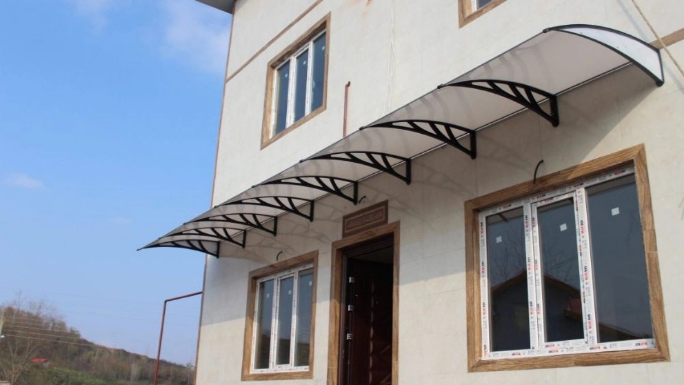 کاربرد و مزایای باران گیر