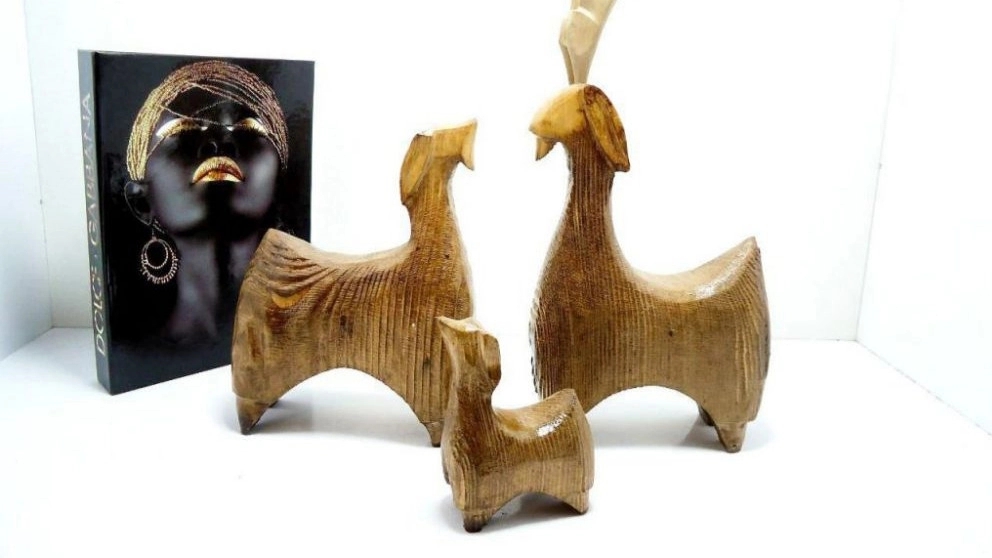 What is the best wood for making a wooden sculpture?