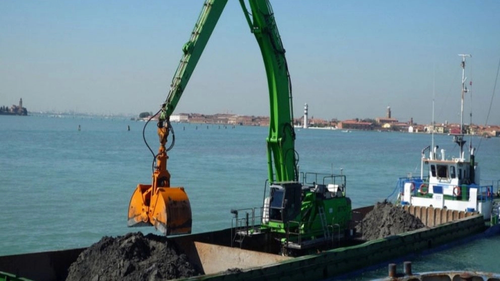 Types of excavators and their use