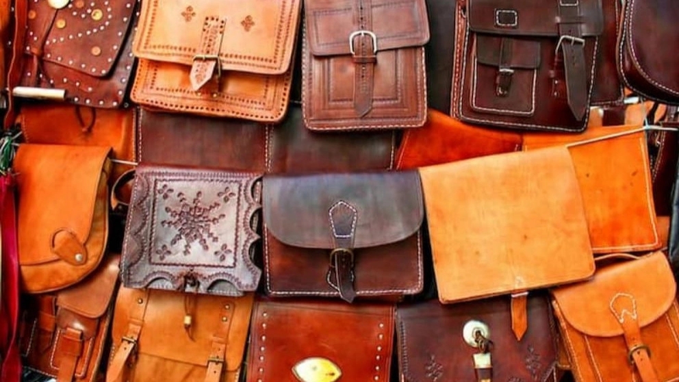 Production and sale of ruby ​​leather products in Mashhad